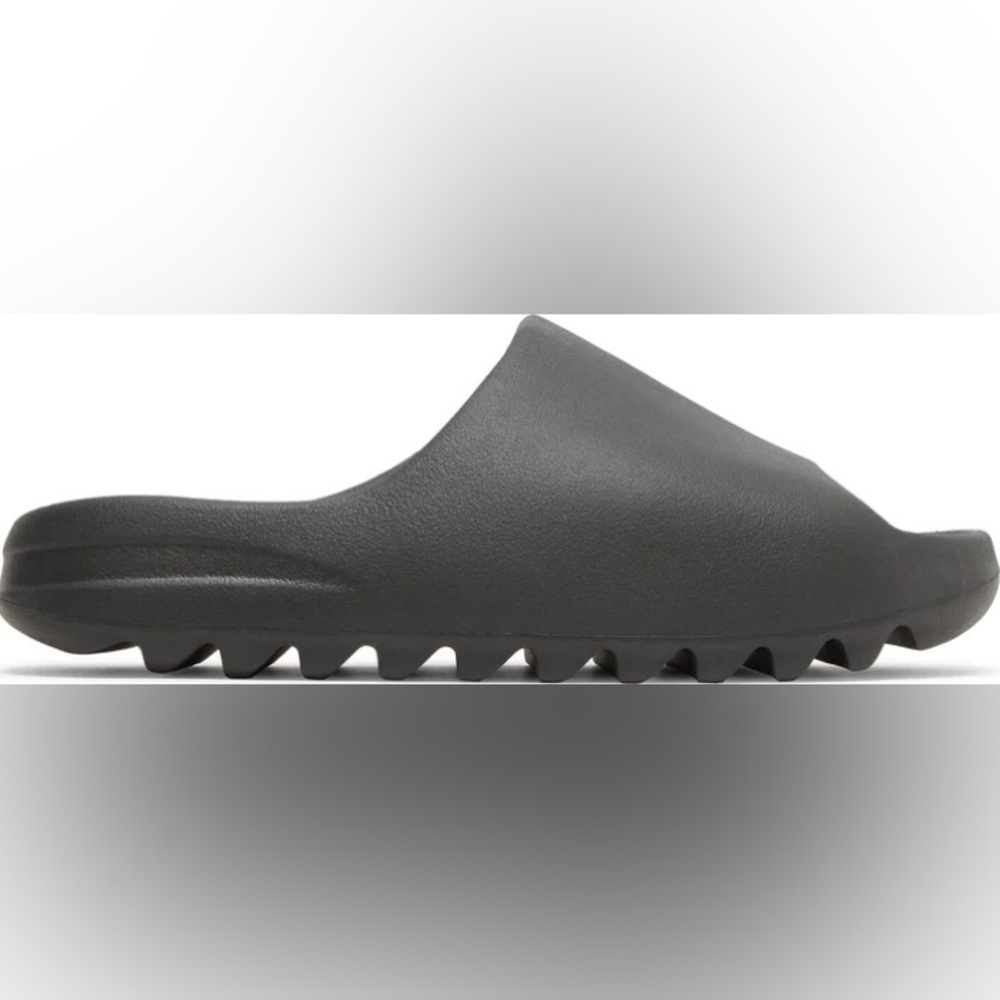 YEEZY SLIDES 'ONYX' NWB